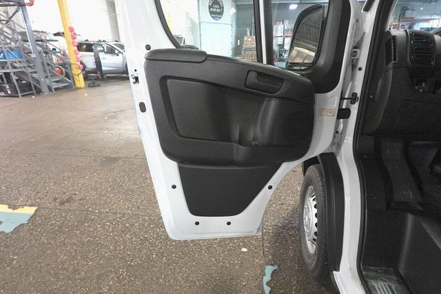 Photo of 2025 Bright White Clearcoat RAM ProMaster 1500