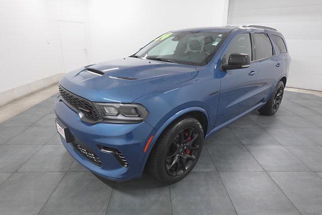 Photo of 2024 Frostbite Pearlcoat Dodge Durango