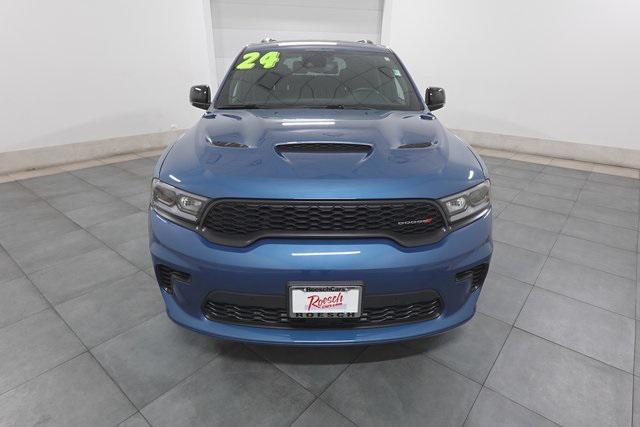 Photo of 2024 Frostbite Pearlcoat Dodge Durango