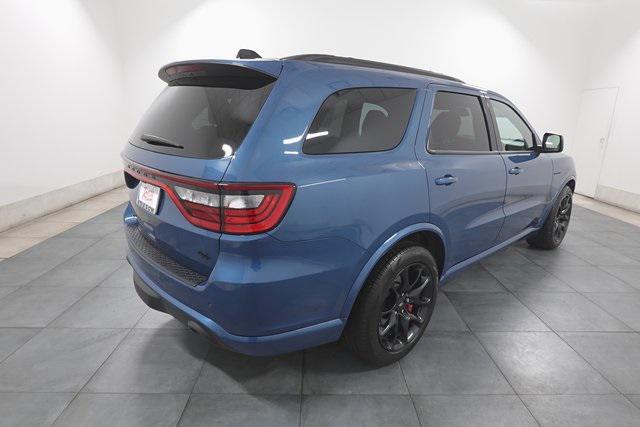 Photo of 2024 Frostbite Pearlcoat Dodge Durango
