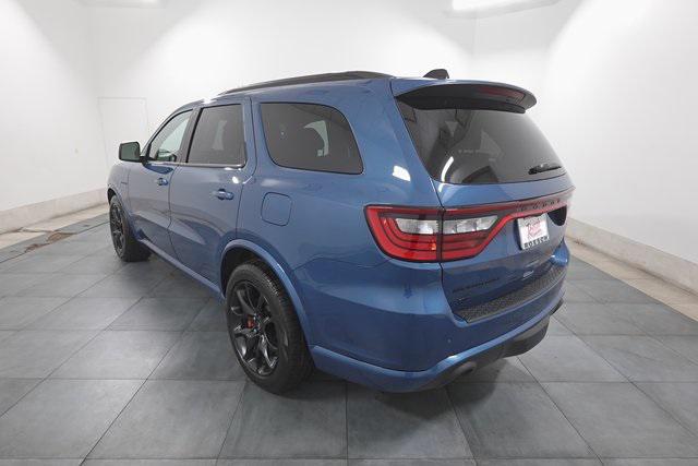 Photo of 2024 Frostbite Pearlcoat Dodge Durango