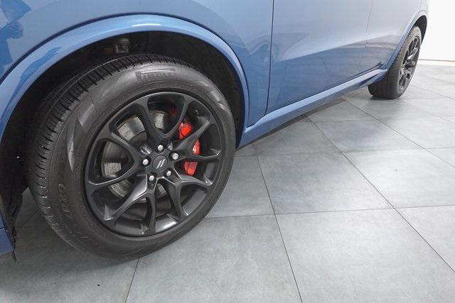 Photo of 2024 Frostbite Pearlcoat Dodge Durango
