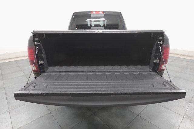 Photo of 2017 Brilliant Black Crystal Pearlcoat RAM 2500