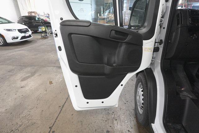 Photo of 2025 Bright White Clearcoat RAM ProMaster 1500