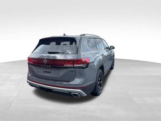 Photo of 2025 Pure Gray Volkswagen Atlas
