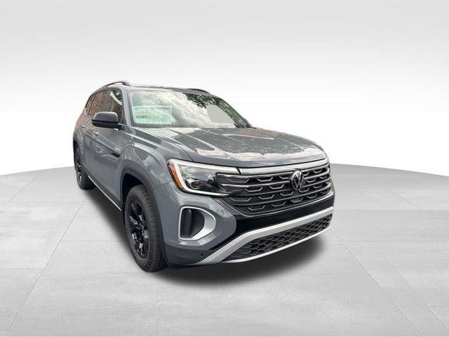 Photo of 2025 Pure Gray Volkswagen Atlas