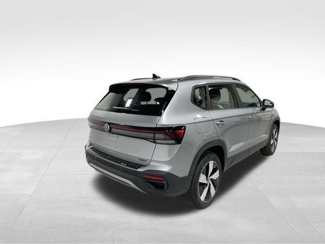 Photo of 2025 Pyrite Silver Metallic Volkswagen Taos