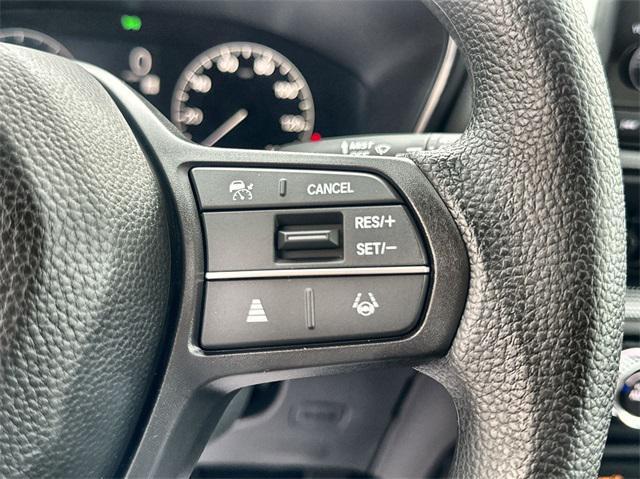 Photo of 2025 Platinum White Pearl Honda CR-V