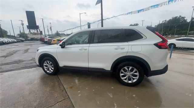 Photo of 2025 Platinum White Pearl Honda CR-V
