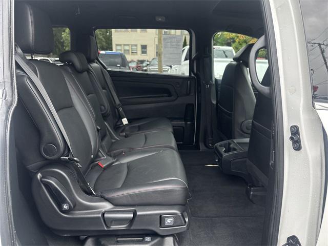 Photo of 2023 Platinum White Pearl Honda Odyssey