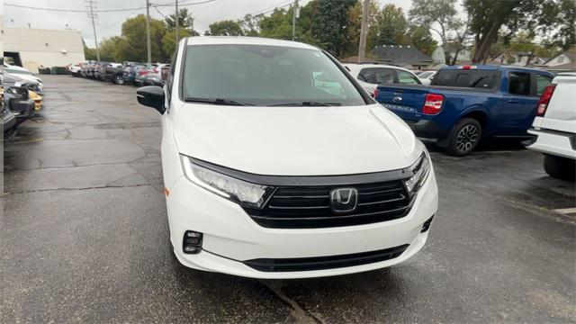 Photo of 2023 Platinum White Pearl Honda Odyssey