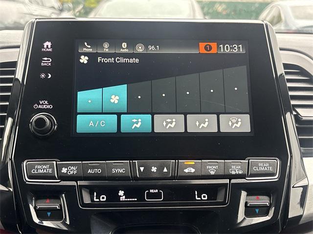 Photo of 2023 Platinum White Pearl Honda Odyssey