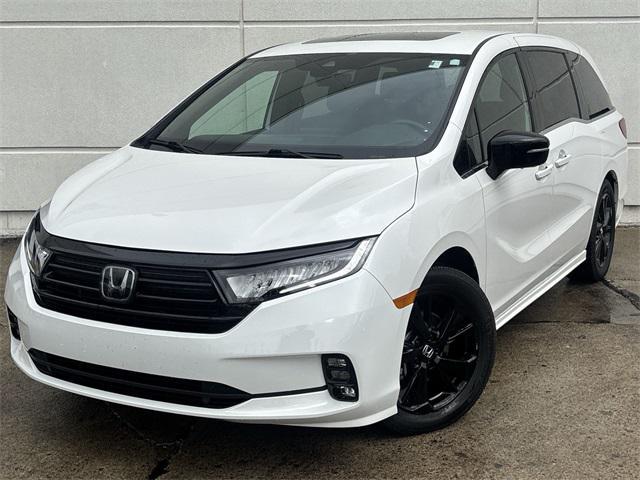 Photo of 2023 Platinum White Pearl Honda Odyssey
