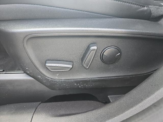 Photo of 2023 Black Ford Escape