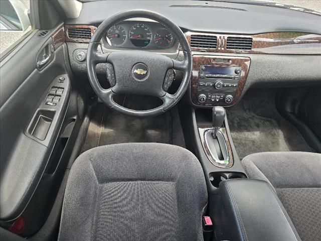 Photo of 2014 White Chevrolet Impala Limited