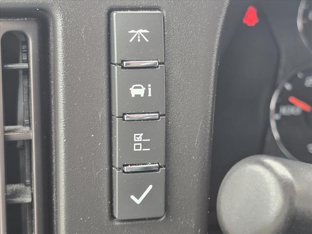 Photo of 2023 Summit White GMC Savana 2500
