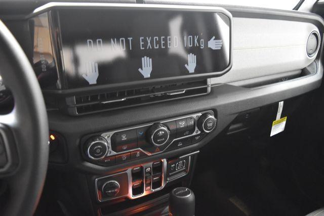 Photo of 2025 Black Clearcoat Jeep Gladiator