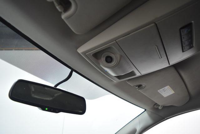 Photo of 2016 Cashmere / Sandstone Pearlcoat Chrysler Town & Country