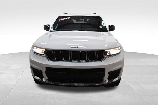 Photo of 2025 Bright White Clearcoat Jeep Grand Cherokee L