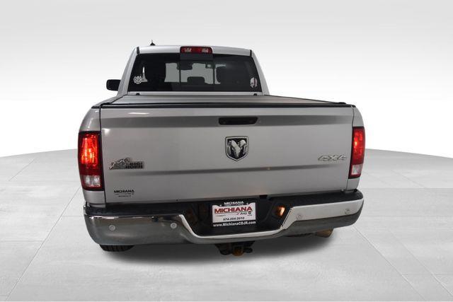 Photo of 2018 Bright Silver Clearcoat Metallic RAM 1500