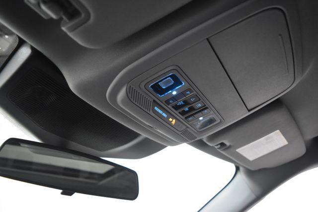 Photo of 2022 Star White Ford Explorer