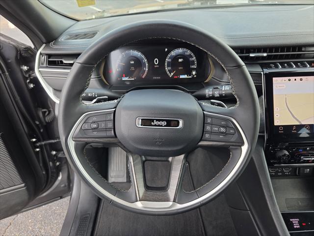 Photo of 2024 Baltic Gray Metallic Clearcoat Jeep Grand Cherokee L