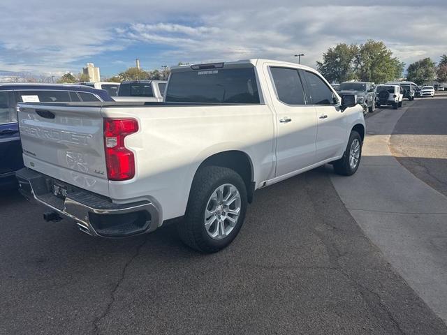 Photo of 2022 Iridescent Pearl Tricoat Chevrolet Silverado 1500
