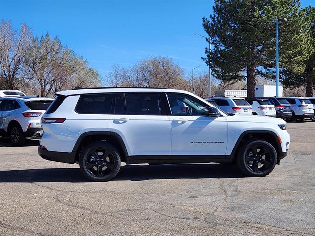 Photo of 2025 Bright White Clearcoat Jeep Grand Cherokee L