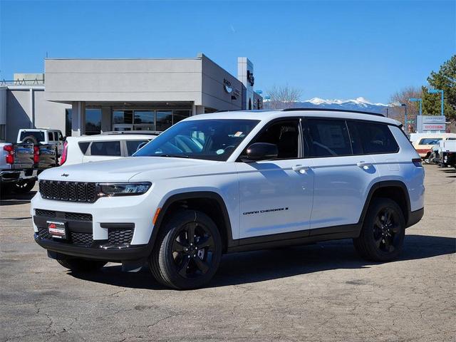 Photo of 2025 Bright White Clearcoat Jeep Grand Cherokee L