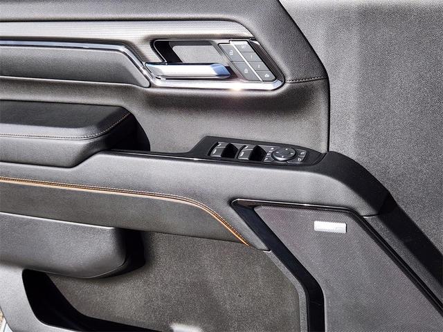 Photo of 2024 Gray GMC Sierra 2500
