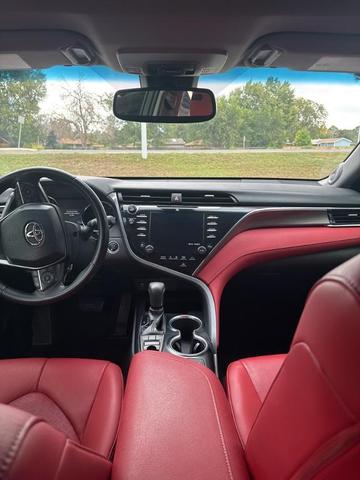 Photo of 2018 White Toyota Camry