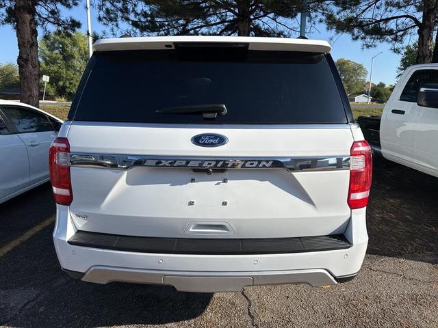 Photo of 2021 Oxford White Ford Expedition