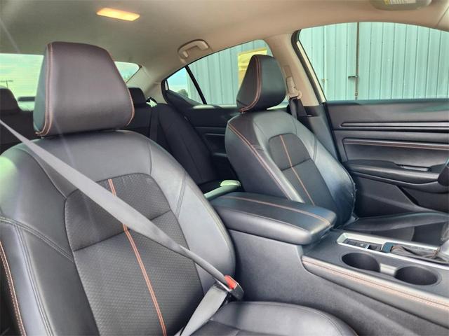 Photo of 2020 White Nissan Altima