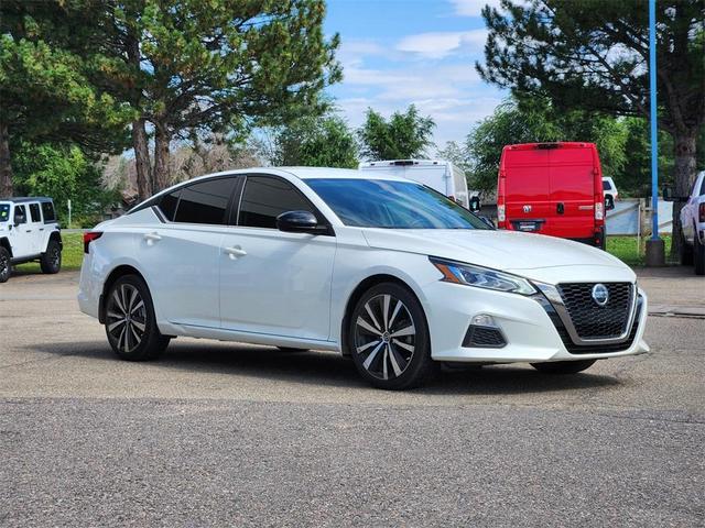 Photo of 2020 White Nissan Altima