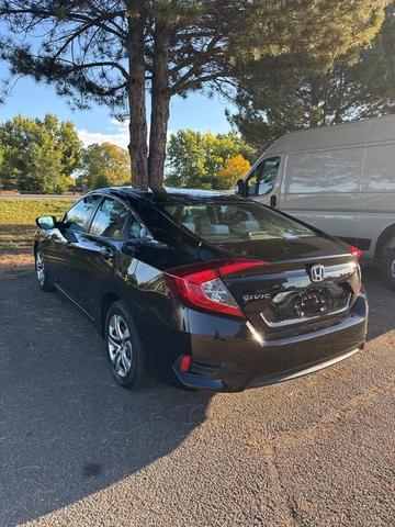 Photo of 2017 Crystal Black Pearl Honda Civic