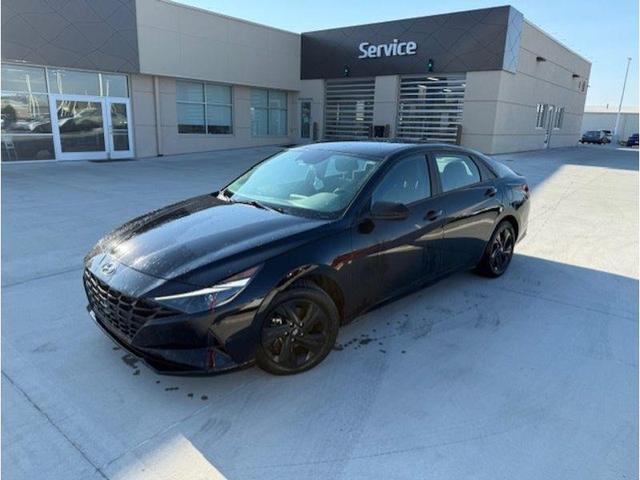 Photo of 2023 Onyx Black Hyundai ELANTRA HEV