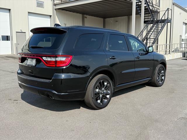 Photo of 2025 Diamond Black Clear Coat Dodge Durango