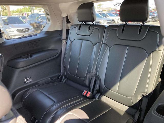 Photo of 2022 Ember Pearlcoat Jeep Grand Cherokee L