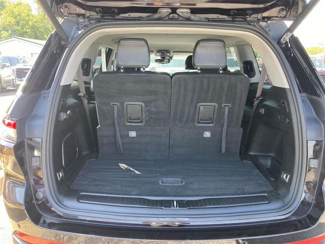Photo of 2022 Ember Pearlcoat Jeep Grand Cherokee L