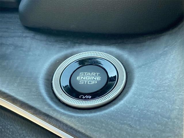 Photo of 2022 Ember Pearlcoat Jeep Grand Cherokee L