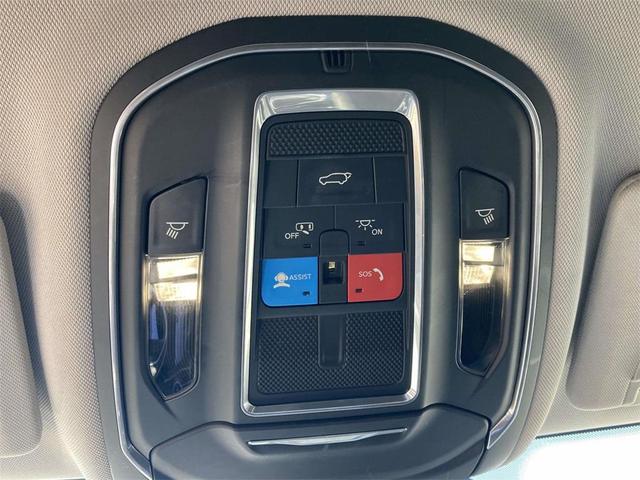 Photo of 2022 Ember Pearlcoat Jeep Grand Cherokee L