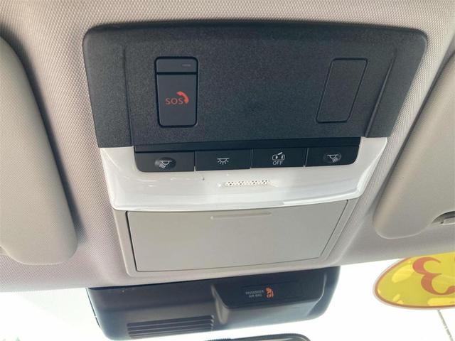 Photo of 2023 Silver Mitsubishi Outlander PHEV