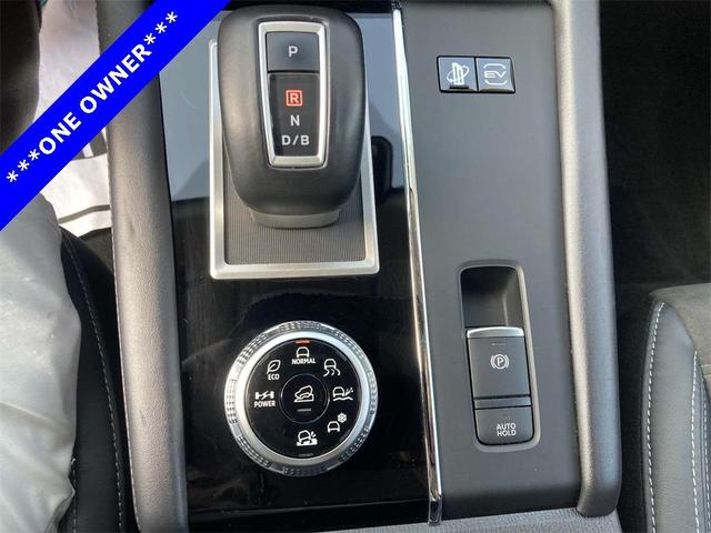 Photo of 2023 Silver Mitsubishi Outlander PHEV