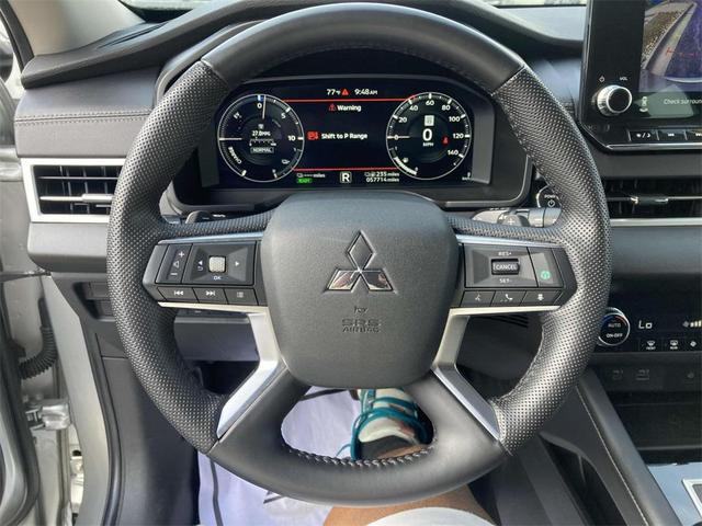 Photo of 2023 Silver Mitsubishi Outlander PHEV