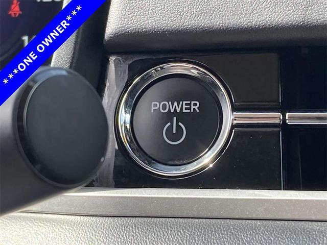 Photo of 2023 Silver Mitsubishi Outlander PHEV