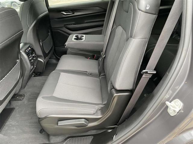 Photo of 2023 Baltic Gray Metallic Clearcoat Jeep Grand Cherokee L