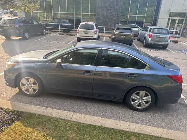 Photo of 2016 Twilight Blue Metallic Subaru Legacy