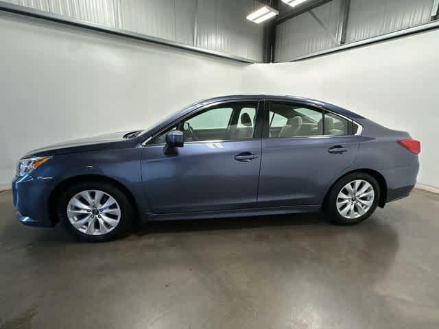 Photo of 2015 Twilight Blue Metallic Subaru Legacy