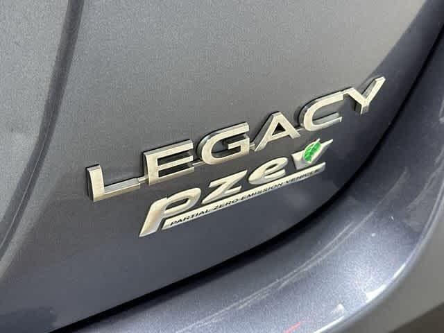 Photo of 2015 Twilight Blue Metallic Subaru Legacy