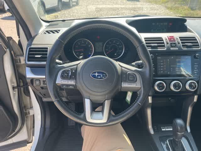 Photo of 2018 Crystal White Pearl Subaru Forester